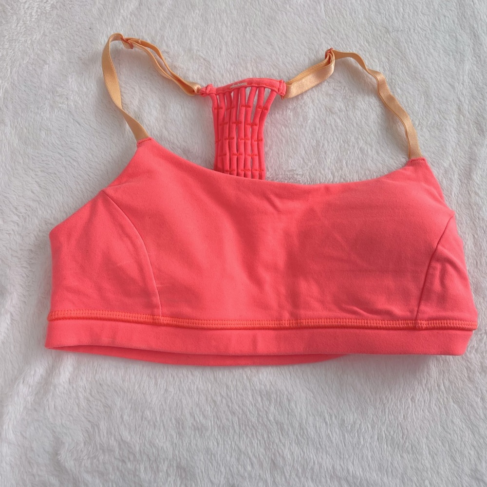 Adjustable sports bra